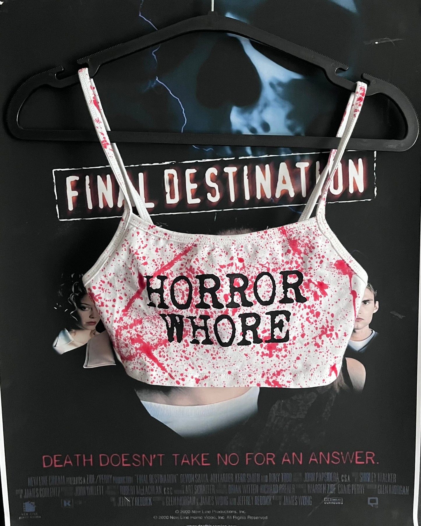 Horror whore bloody bra (small)