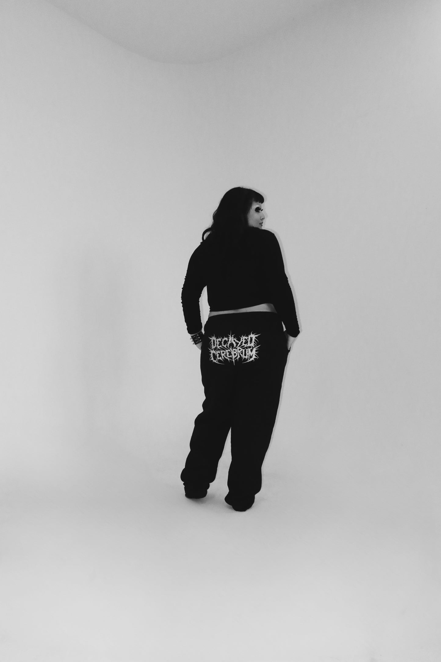 Skull logo sweatpants!